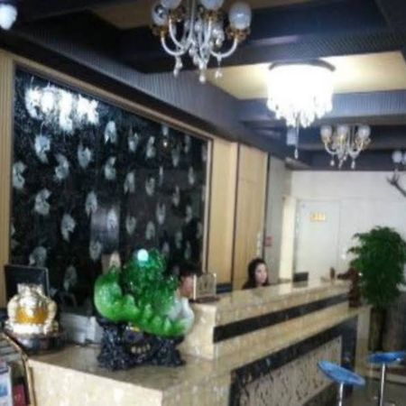 Xinhang Hotel Urumqi Eksteriør billede