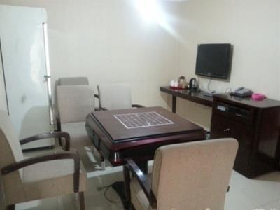 Xinhang Hotel Urumqi Eksteriør billede