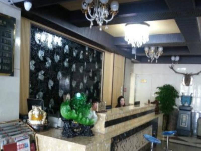Xinhang Hotel Urumqi Eksteriør billede